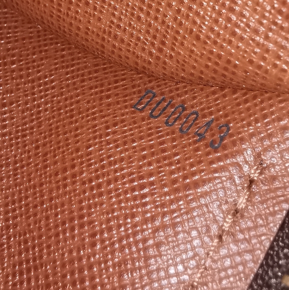 Louis Vuitton Monogram Papillon 26 - Picture 4 of 6